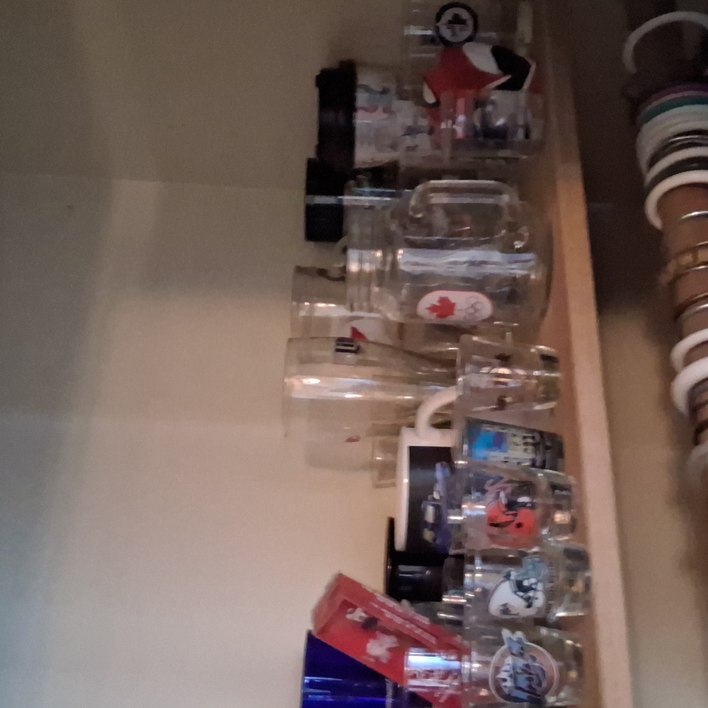 Meet your Posher, Rob. SEND OFFERS